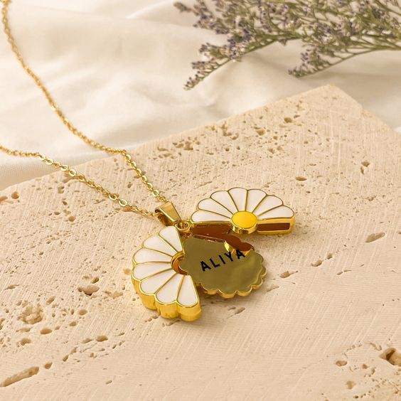 PERSONALISED FLOWER NECKLACE (22K GOLD PLATING)