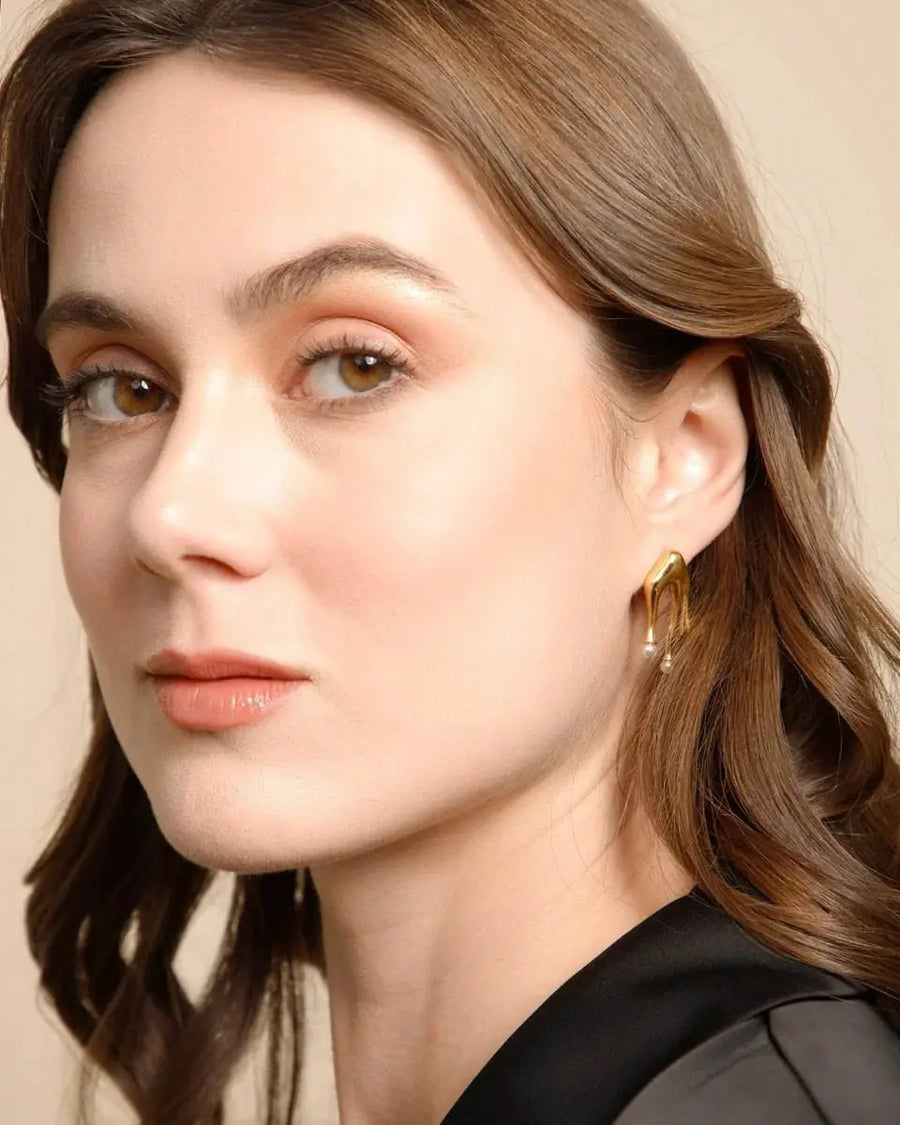Liquid Asymmetric Earrings – Gold Plated by GOSARTE – product view 2